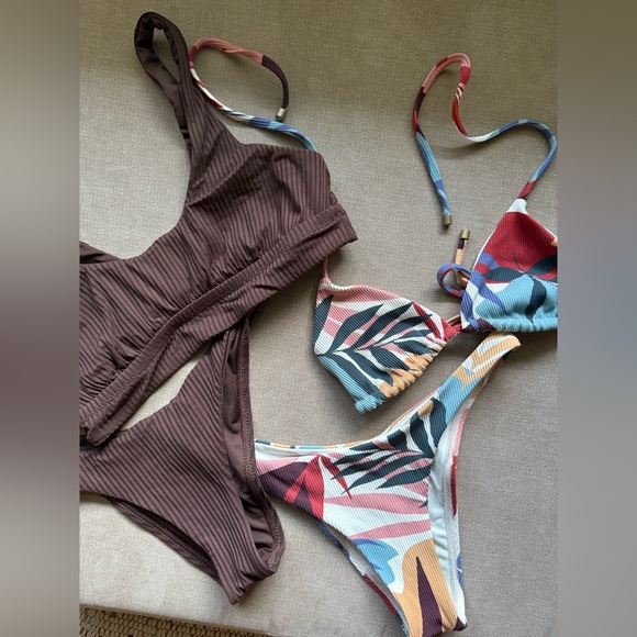 Brown Ribbed Bikini Set - Picture 5 of 6